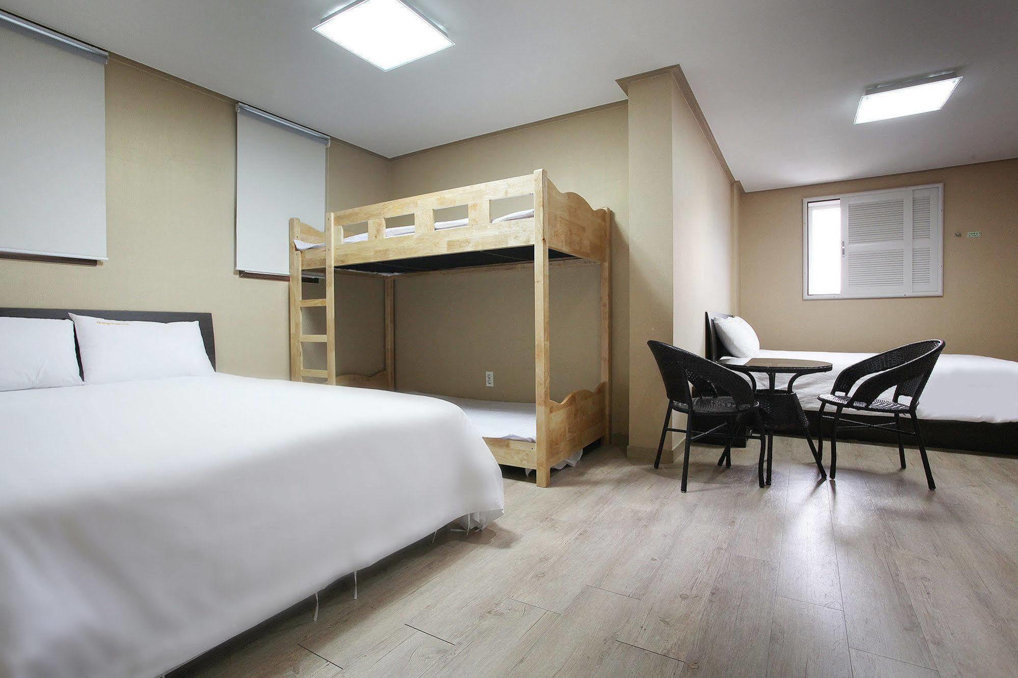 Orange Tree Hotel Чеджу Екстериор снимка