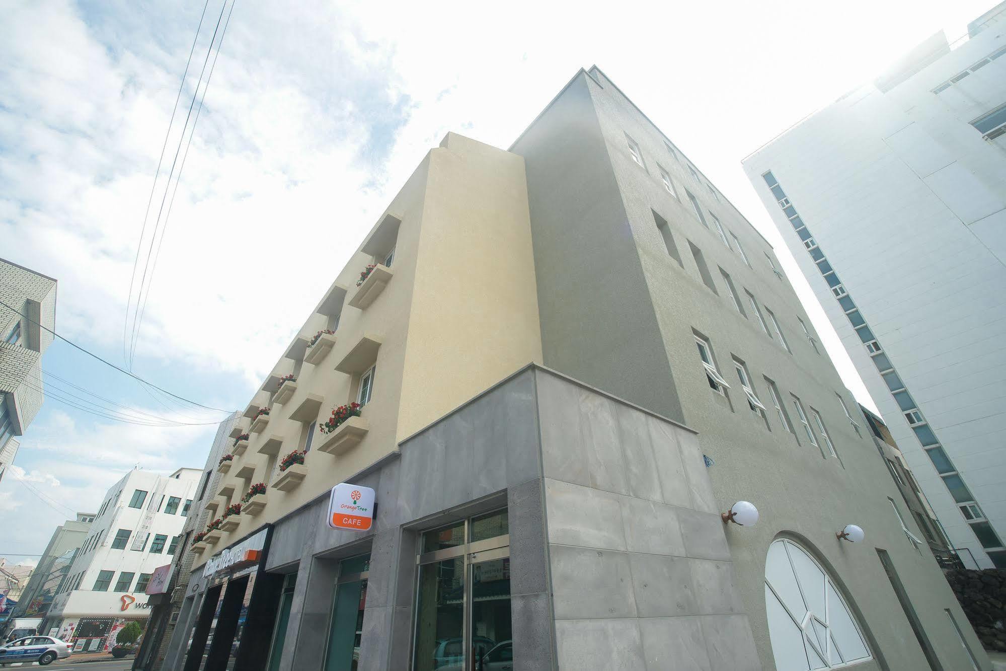 Orange Tree Hotel Чеджу Екстериор снимка